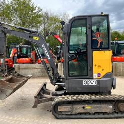 Volvo ECR25D