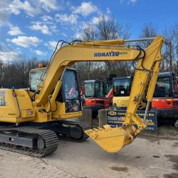 Komatsu PC71-7