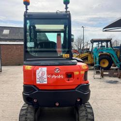 Kubota KX030-4