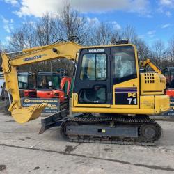 Komatsu PC71-7