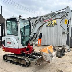 Takeuchi TB225