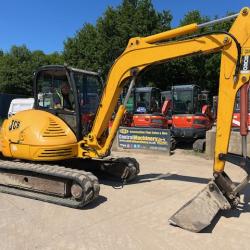 JCB 8060