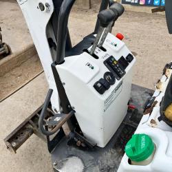 BOBCAT E10