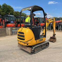 JCB 8016