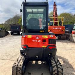 Kubota U27-4