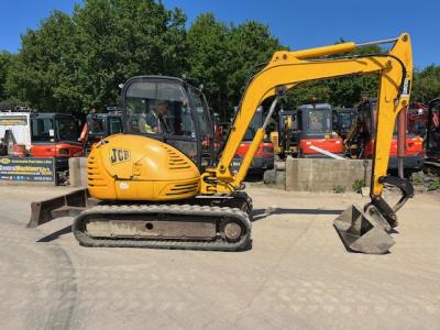 JCB 8060
