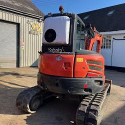 Kubota U48-4